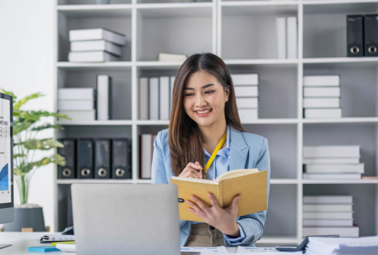 Organizations spend significant time negotiating favorable payment terms with suppliers. Yet many still fail to realize the full value of these agreements. The challenge? Most organizations identify these opportunities too late. 

As a result, discounts are missed, approvals are delayed, and money is left on the table.